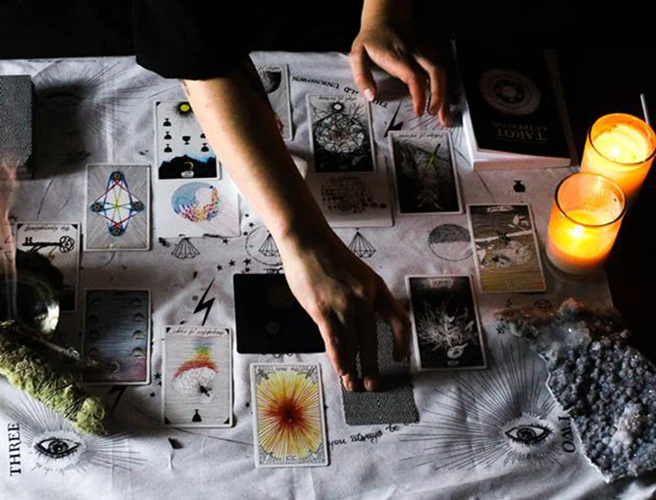 Conducting A Tarot Card Reading